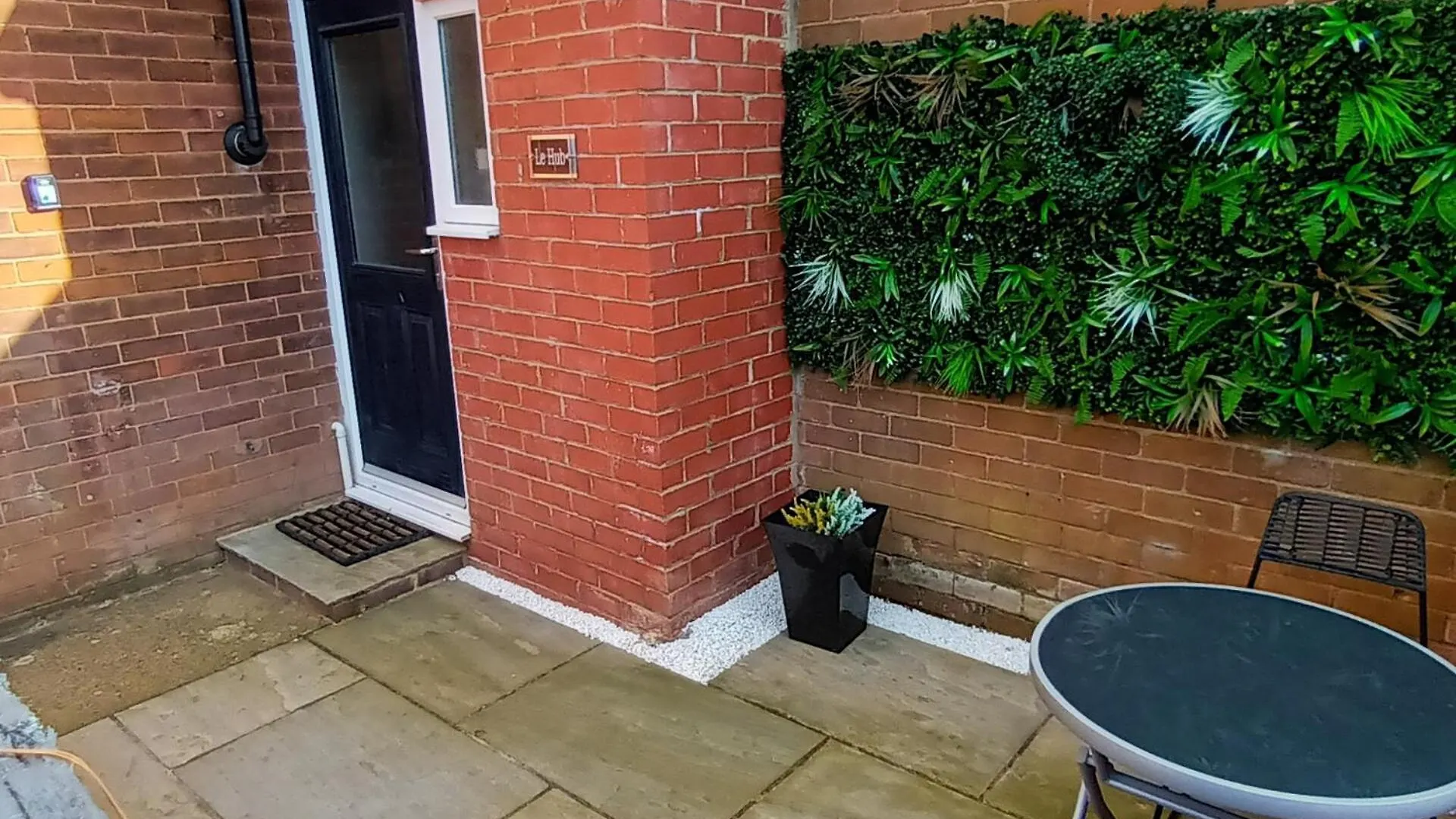Le Hub - 1Br Apartment - Sleeps 2 - Wifi 리즈